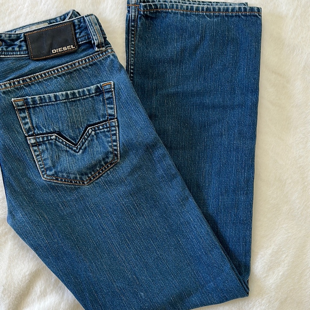 Diesel Larkee Regular Straight Fit Jeans